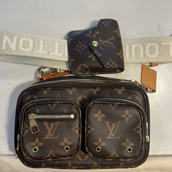 Utility Crossbody Monogram Canvas 